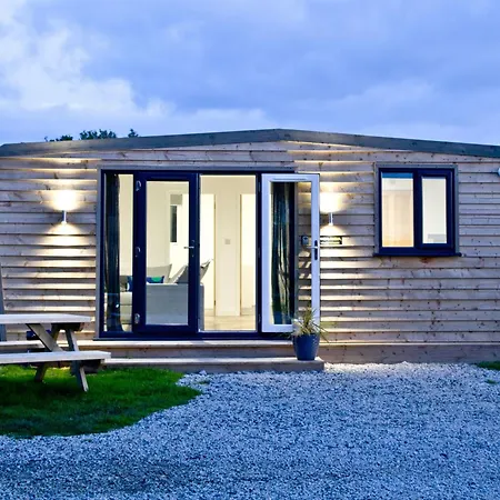 Penrose Lodge, Holiday home Helston
